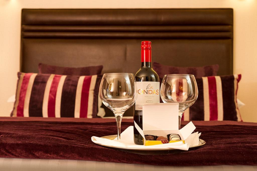 Lea Marston Hotel Sutton Coldfield Bagian luar foto