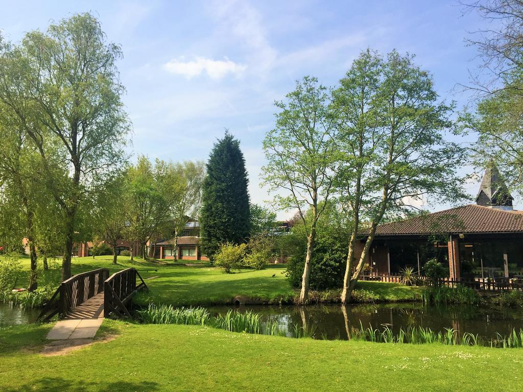 Lea Marston Hotel Sutton Coldfield Bagian luar foto