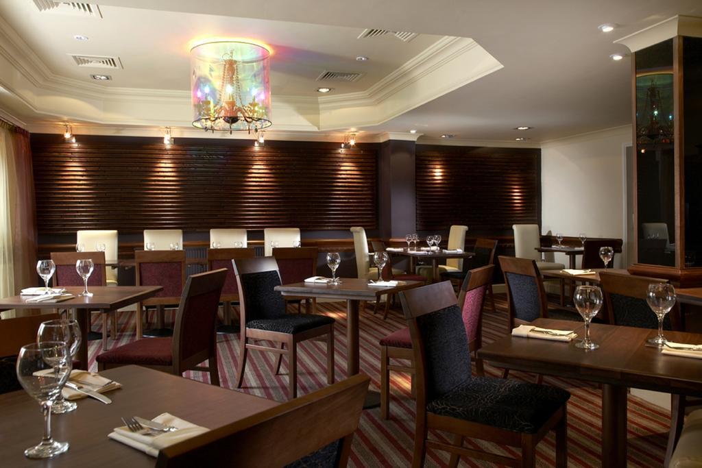 Lea Marston Hotel Sutton Coldfield Bagian luar foto
